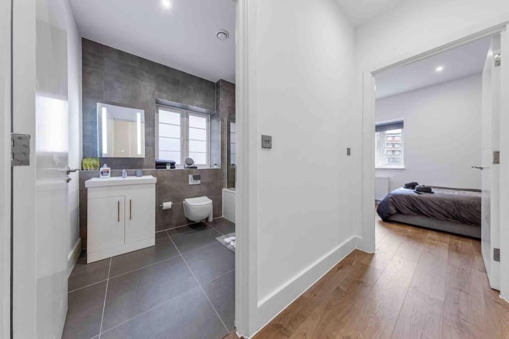 Holiday Home Sleep 8 Central London 9Elms Londres Exterior foto